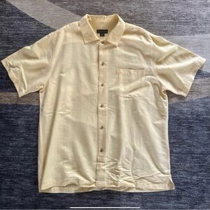Covington Men's Creamy Yellow Short Sleeve Button-Down Shirt